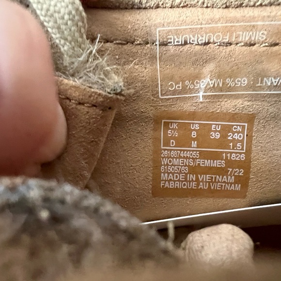 Clarks Wallabee Boot Ankle Boots Women's Size 8 M Tan NEW MSRP $170 Fur Accent - Picture 10 of 10